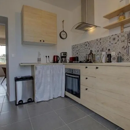 Saint-martin-le-chatel, 3 Pieces, 6 Personnes - Fr-1-493-182 * Saint-Martin-le-Chatel